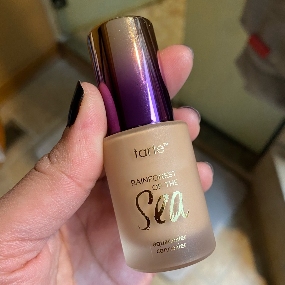 TARTE CONCEALER IN MEDIUM